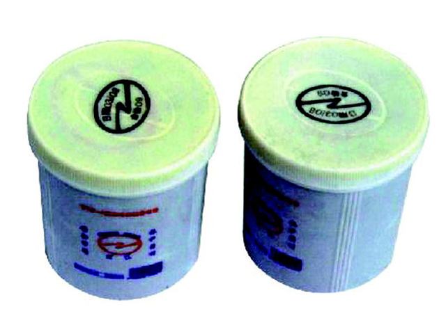 Bottled conductive paste